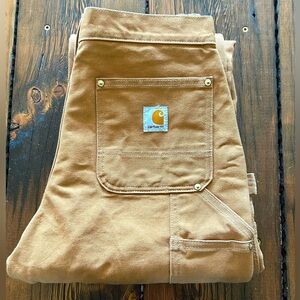 Women’s Carhartt pants.